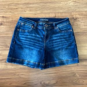 Maurices Mid Rise Dark Wash Blue Jean Shorts Size 1/2 Slight Stretch